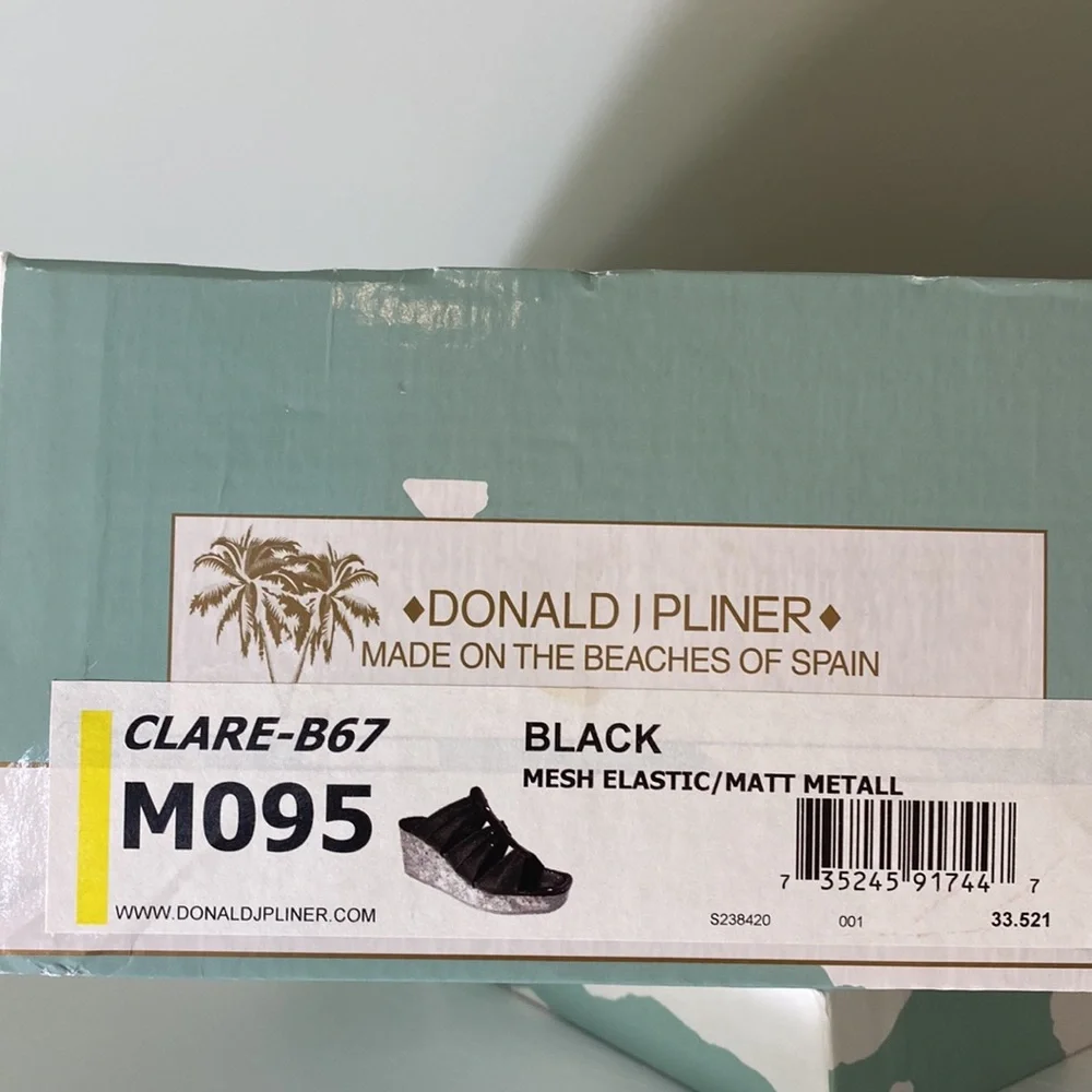 Donald J. Pliner shoes box